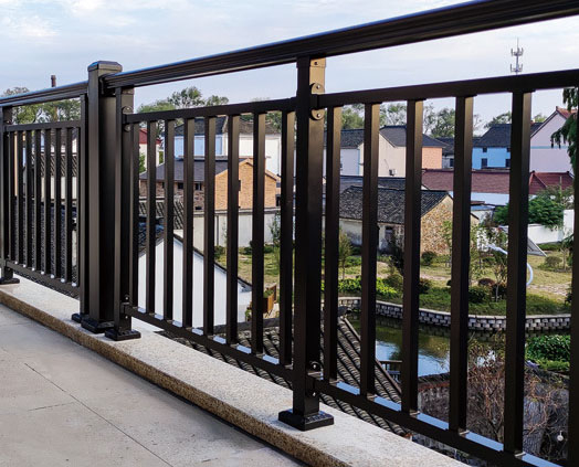 民生用陽台鋅鋼護欄安裝