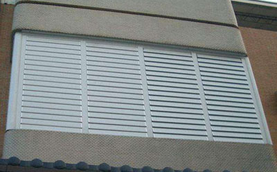 新型室外鋁合（hé）金百（bǎi）葉（yè）窗